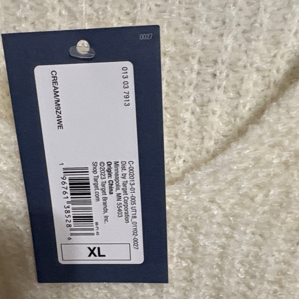 Universal Thread Women's V-Neck Sweater - Cream - Picture 2 of 3